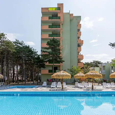 1 Bedroom Stunning In