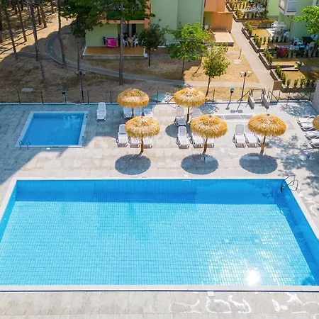 1 Bedroom Stunning In *
